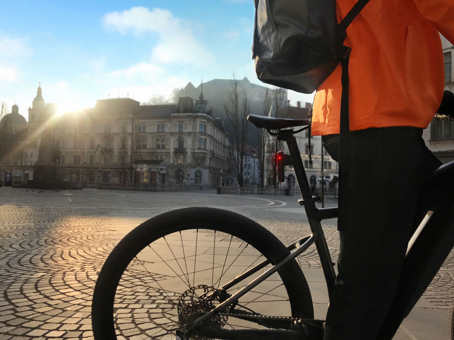 rollen pariteit zweer Veilig op de fiets tijdens de herfst: 2 experts delen hun mening over de  Garmin Varia radar - Garmin Blog